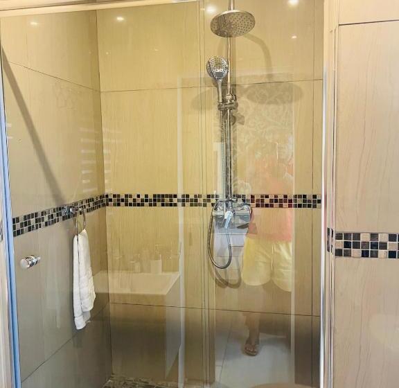 Номер Deluxe, 36 Frere Road Shelly Beach , Margate