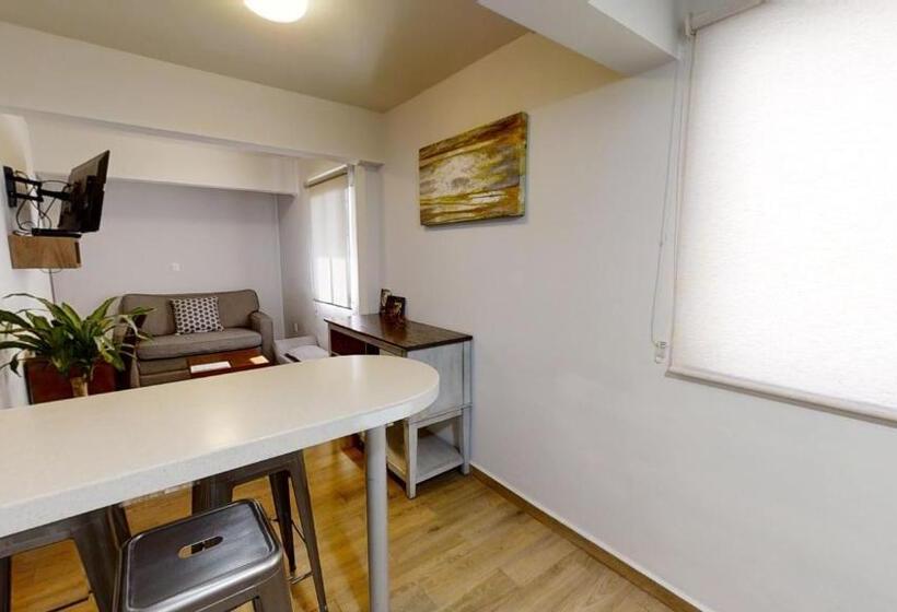 スーペリアースイート, Tokio Suites