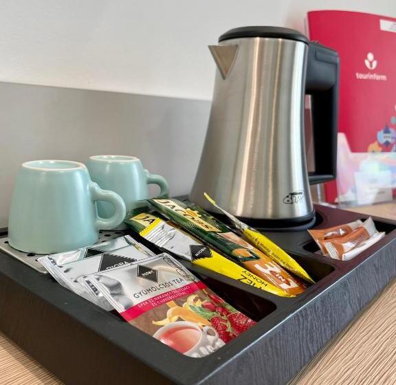 غرفة قياسية مطلّة علي حمام السباحة, Villa7