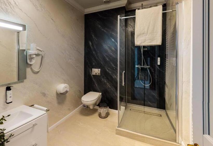 침실 2개 스위트, Angel Sofia