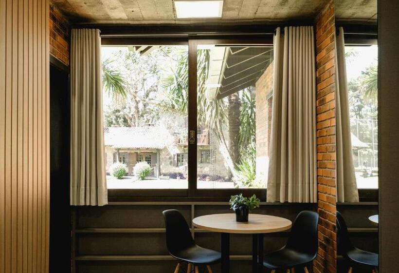 Люкс Вид на Сад, Malbec Casa