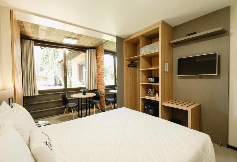 Люкс Вид на Сад, Malbec Casa