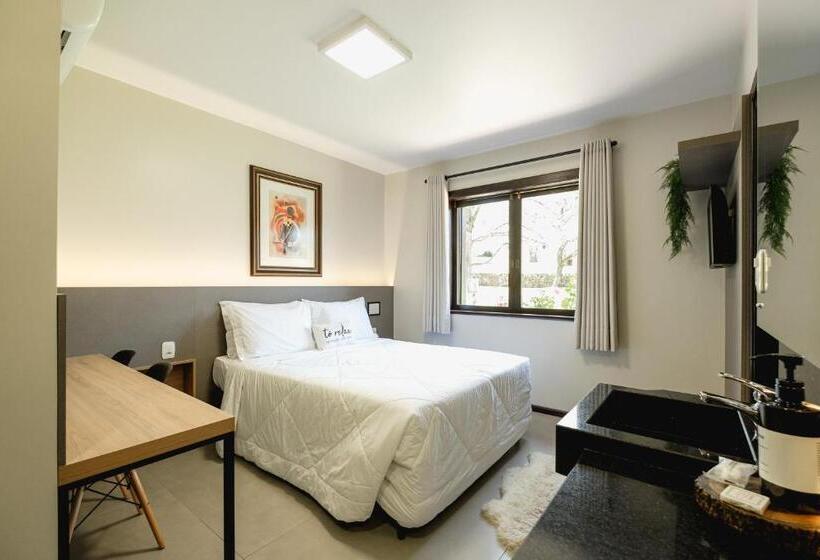 Люкс Вид на Сад, Malbec Casa