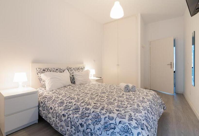 اتاق استاندارد با سرویس بهداشتی مشترک, Moreira Terrace
