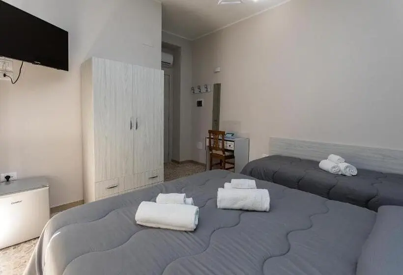 Triple Room Sea View, Ad Un Passo Dal Mare