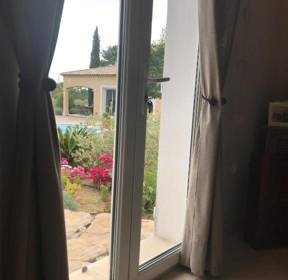 חדר דלוקס, Villa Peylon