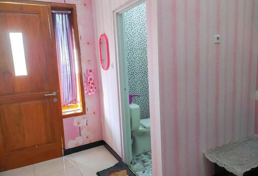 اتاق استاندارد, Oke Villa Kamaran Kota Batu Malang