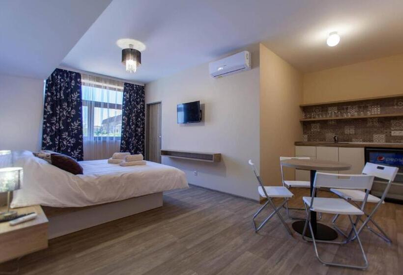 جناح, Penzion A Restaurace Feldsberg