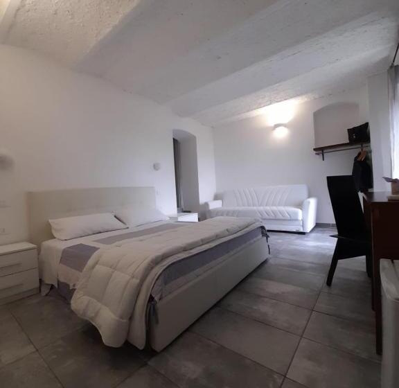 片側に海が見えるデラックスルーム, Tenuta Di Venere