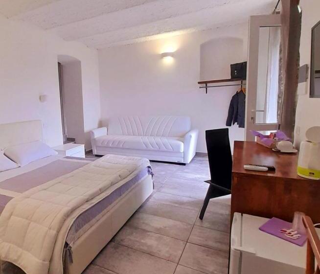 片側に海が見えるデラックスルーム, Tenuta Di Venere