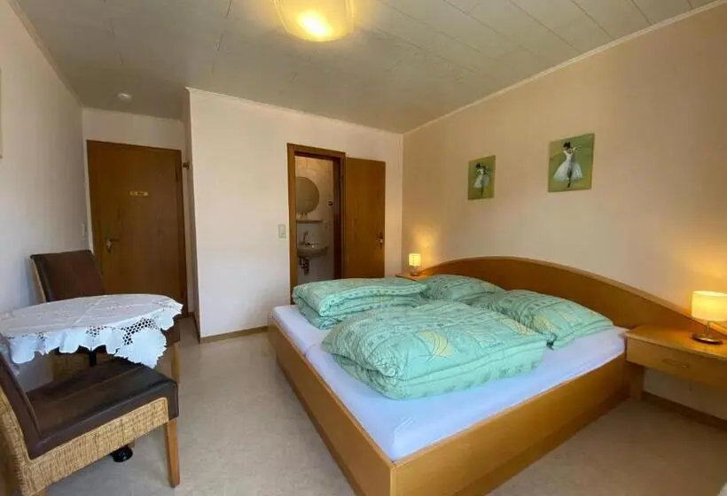 バルコニー付きスタンダードルーム, Winzerhaus Im Oberdorf Fewo U Zimmer Auch Kombinierbar