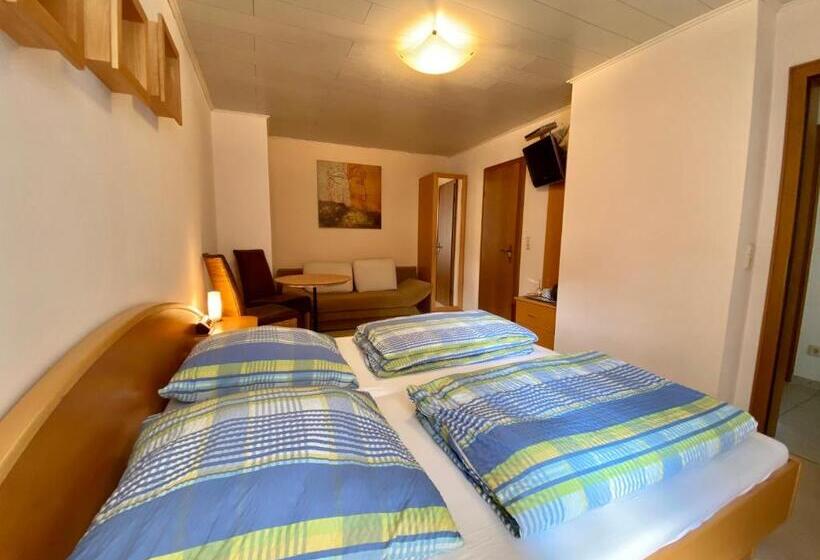 חדר משפחתי, Winzerhaus Im Oberdorf   Fewo U Zimmer   Auch Kombinierbar