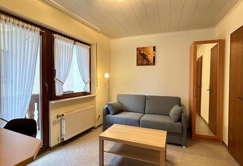 דירה בת חדר שינה 1 עם מרפסת, Winzerhaus Im Oberdorf   Fewo U Zimmer   Auch Kombinierbar