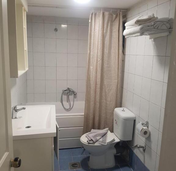 １ベッドルームアパートメント, Bristol Apartments