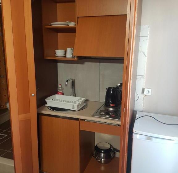 スタンダードルーム, Bristol Apartments