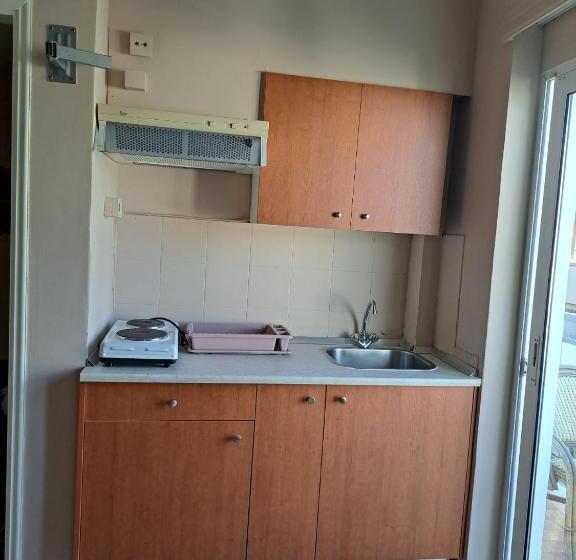 ベーシックトリプルルーム, Bristol Apartments