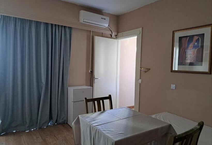 ベーシックトリプルルーム, Bristol Apartments