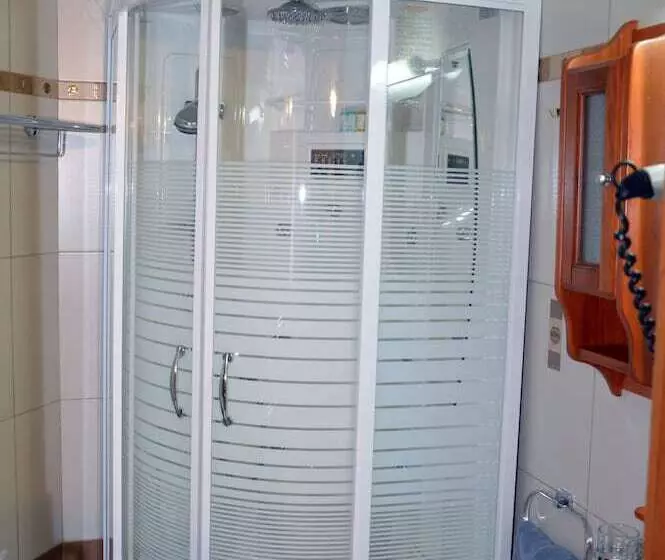 Suite avec Hydromassage, Adonis