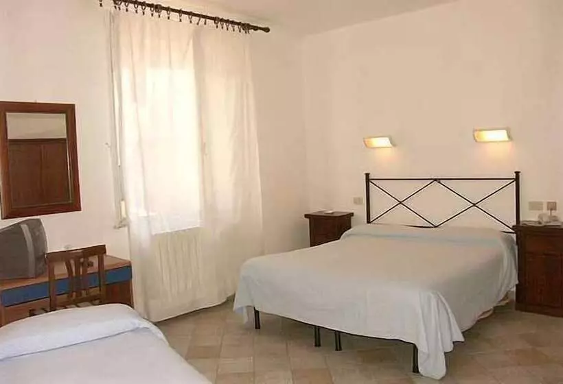 اتاق استاندارد چهار تخته, Albergo Cannon D'oro