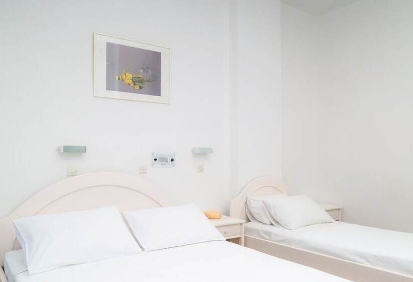 三人经典房间, Areti