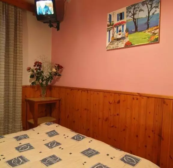 Chambre Standard Individuelle, Athina