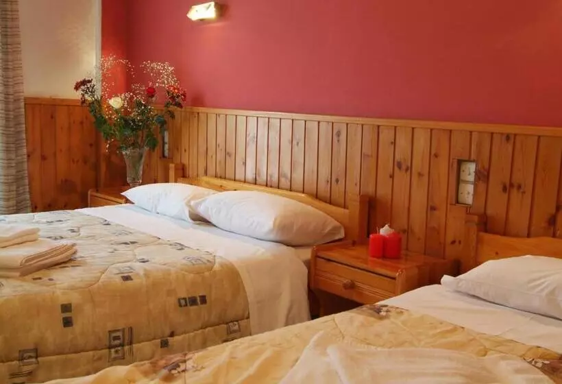 Chambre Triple Standard Vue Mer, Athina