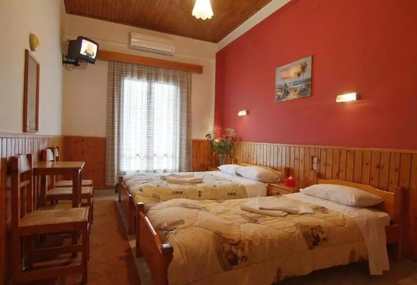 Chambre Triple Standard Vue Mer, Athina