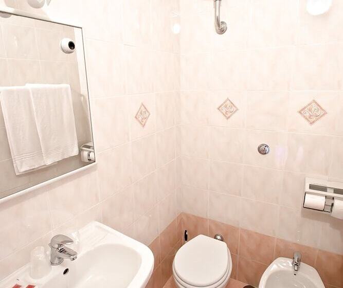 חדר סטנדרט, Bed In Roma