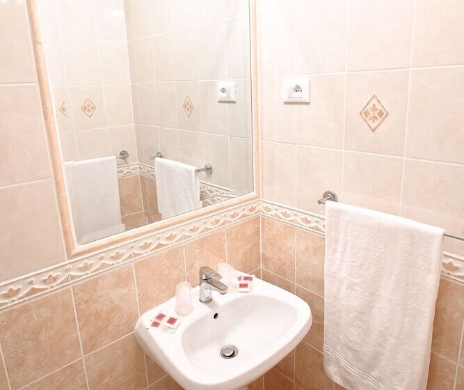 חדר סטנדרט, Bed In Roma