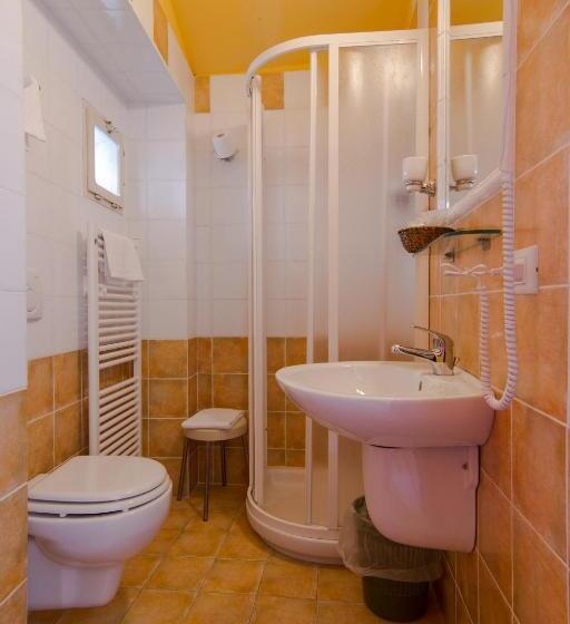 חדר יחיד בסיסי, Berti