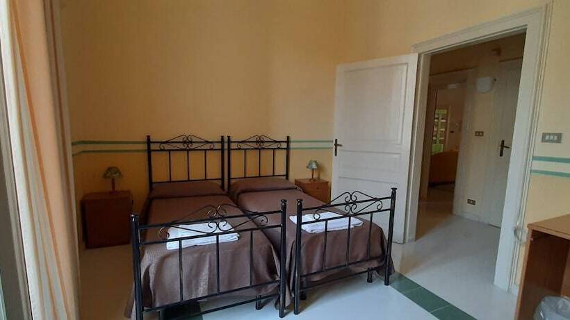 Quarto Triplo Estandar, Casa Mia