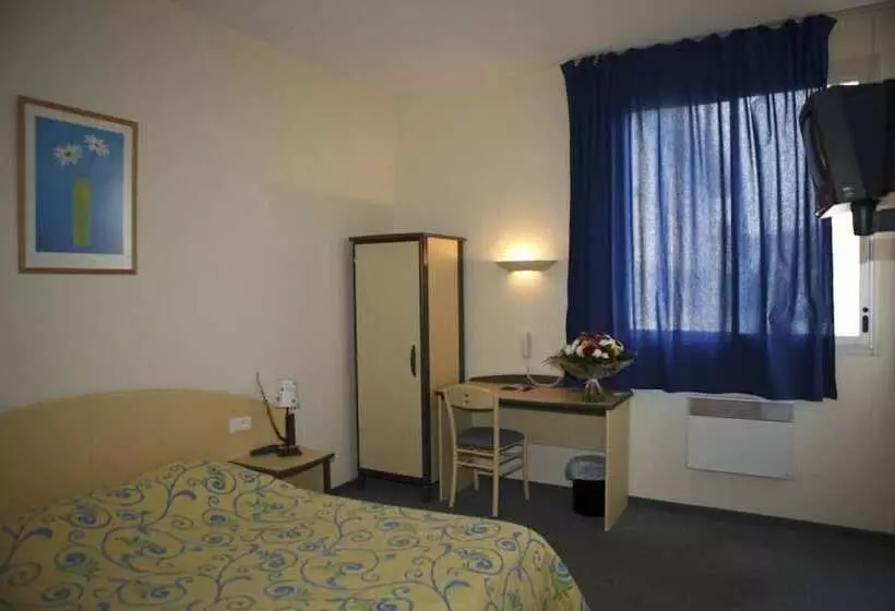スタンダードルーム, Complexe Hôtelier Regain
