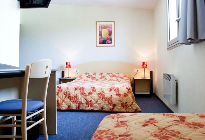 חדר סטנדרט לשלושה, Complexe Hôtelier Regain