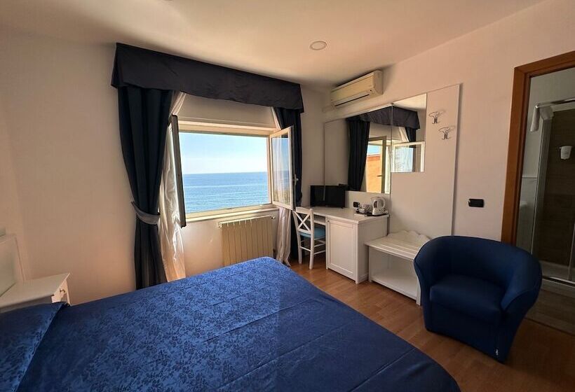 スタンダードルーム, L'isola