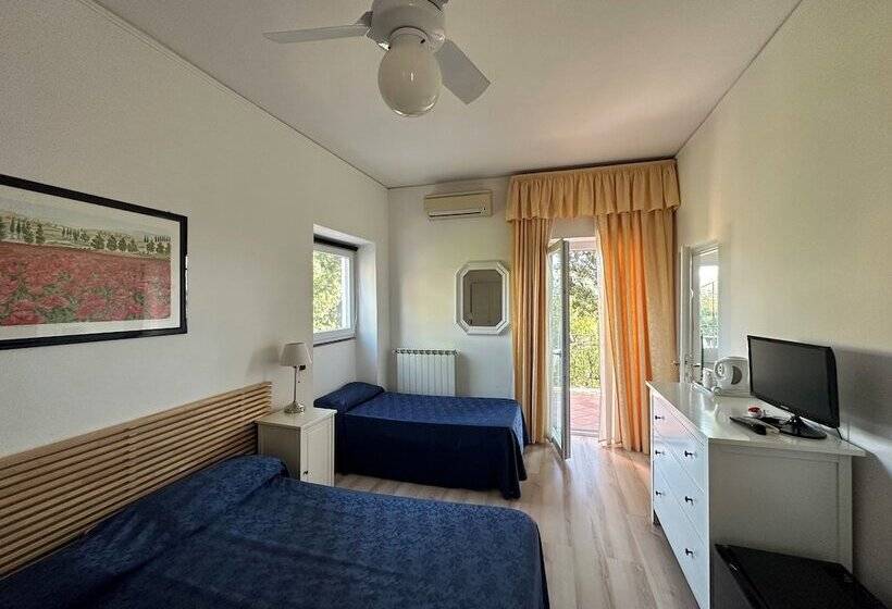 スタンダードトリプルルーム, L'isola