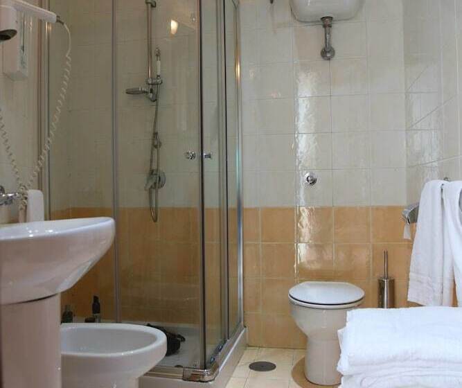 Standardeinzelzimmer, Nettuno