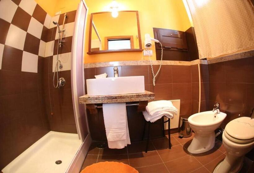 3-Bett-Standardzimmer, Nettuno