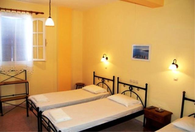 اتاق استاندارد سه نفره, La Luna