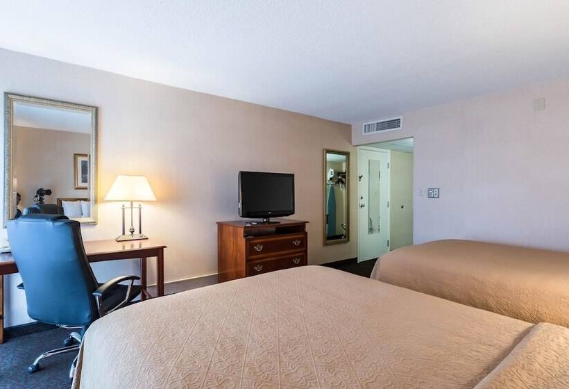 带2个双人床的标准工作室, Quality Inn And Conference Center I80 Grand Island