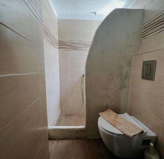 Номер Стандарт с Балконом, Thirasia