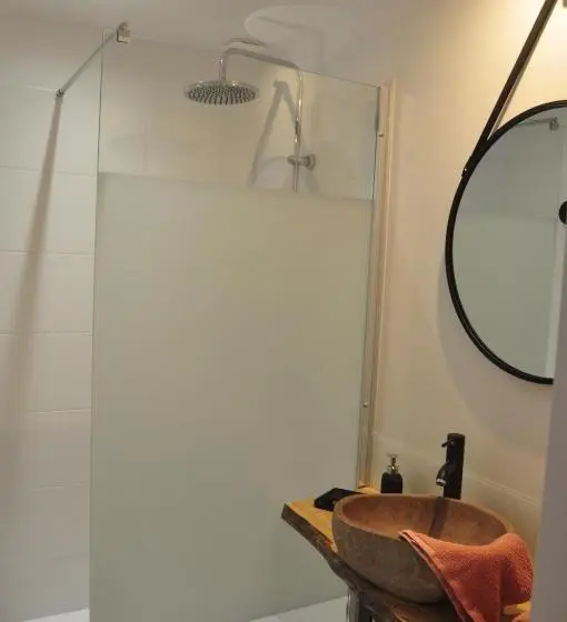 スタンダードルーム, Chambre D Hôtes A La Clé Des Champs Varen