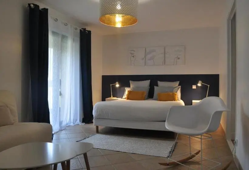 ファミリールーム, Chambre D Hôtes A La Clé Des Champs Varen