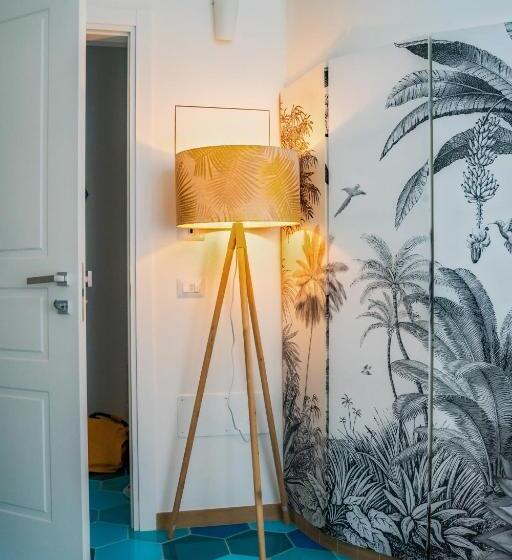 Номер Deluxe Вид на Море Боковой, La Serenata Luxury