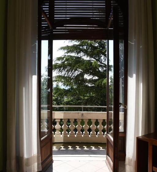 Четырехместный Номер Стандарт с Балконом, Villa San Giuseppe