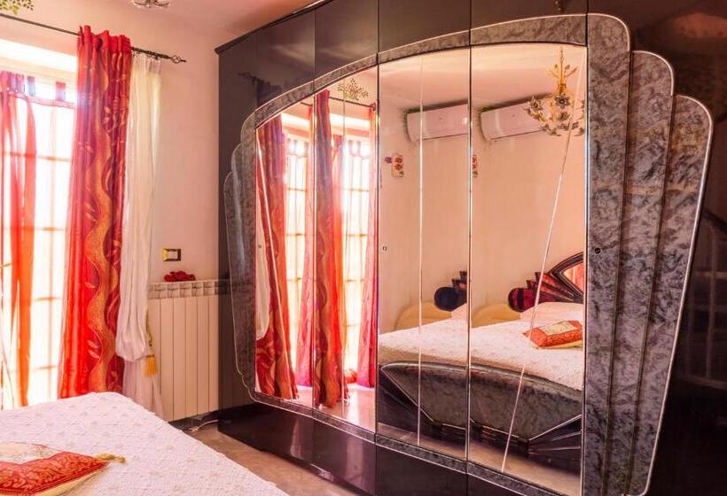 חדר סטנדרט עם מיטת קינג, Alexander S Home