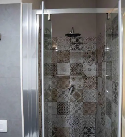اتاق لوکس با چشم‌انداز دریا, Relais Villa Bonifacio