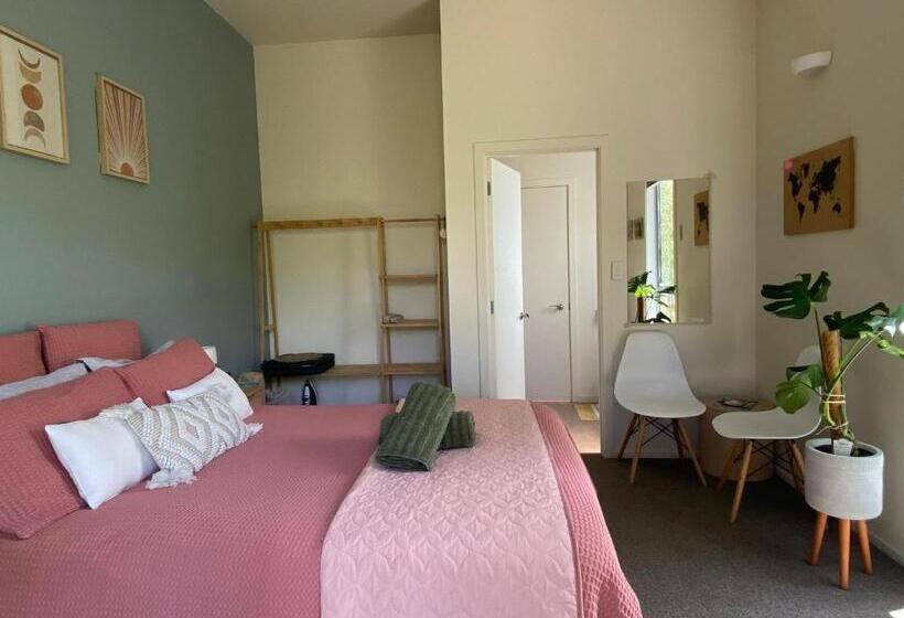 غرفة قياسية, The Willow Guest Suite