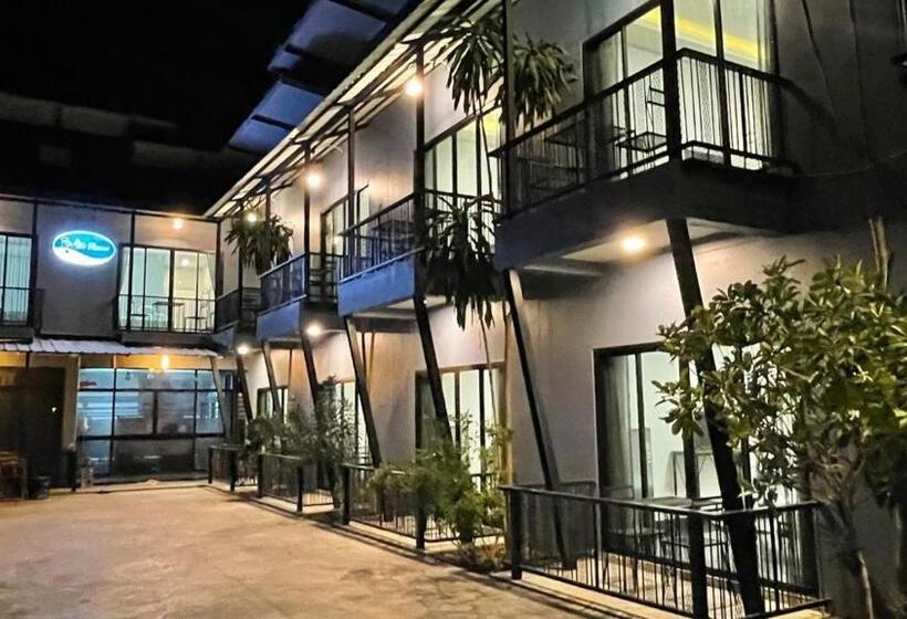 Номер Deluxe Кровать Кинг, Relive Resort