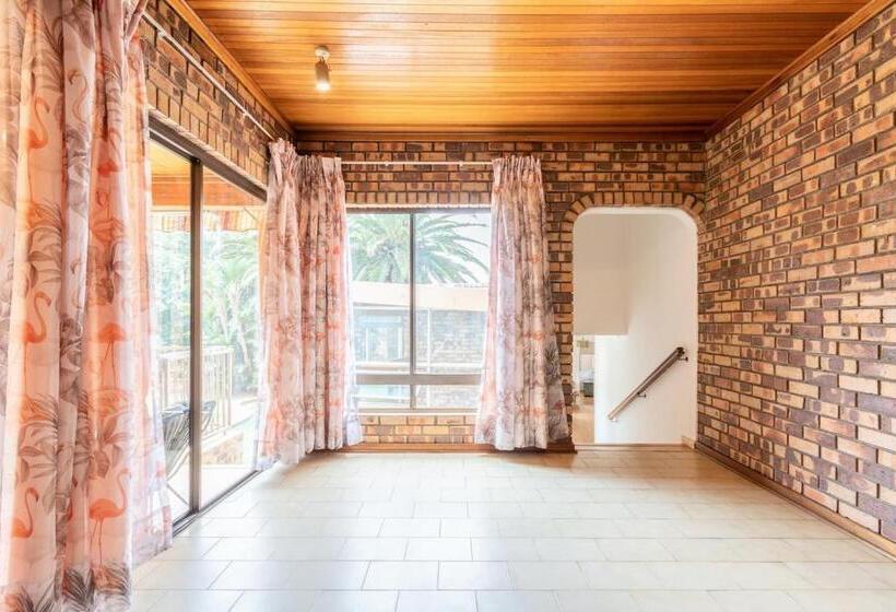 Дом 1 Спальня, Sojourners  Rest House