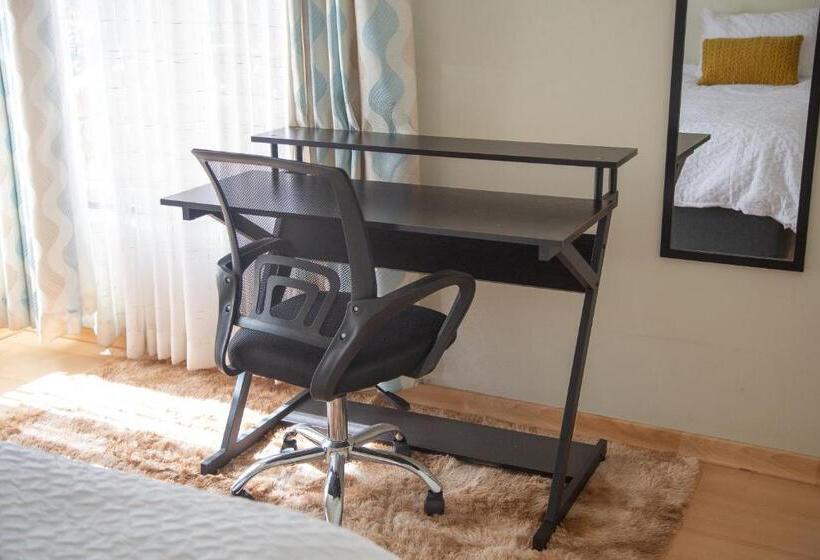 Номер Стандарт, Sojourners  Rest House